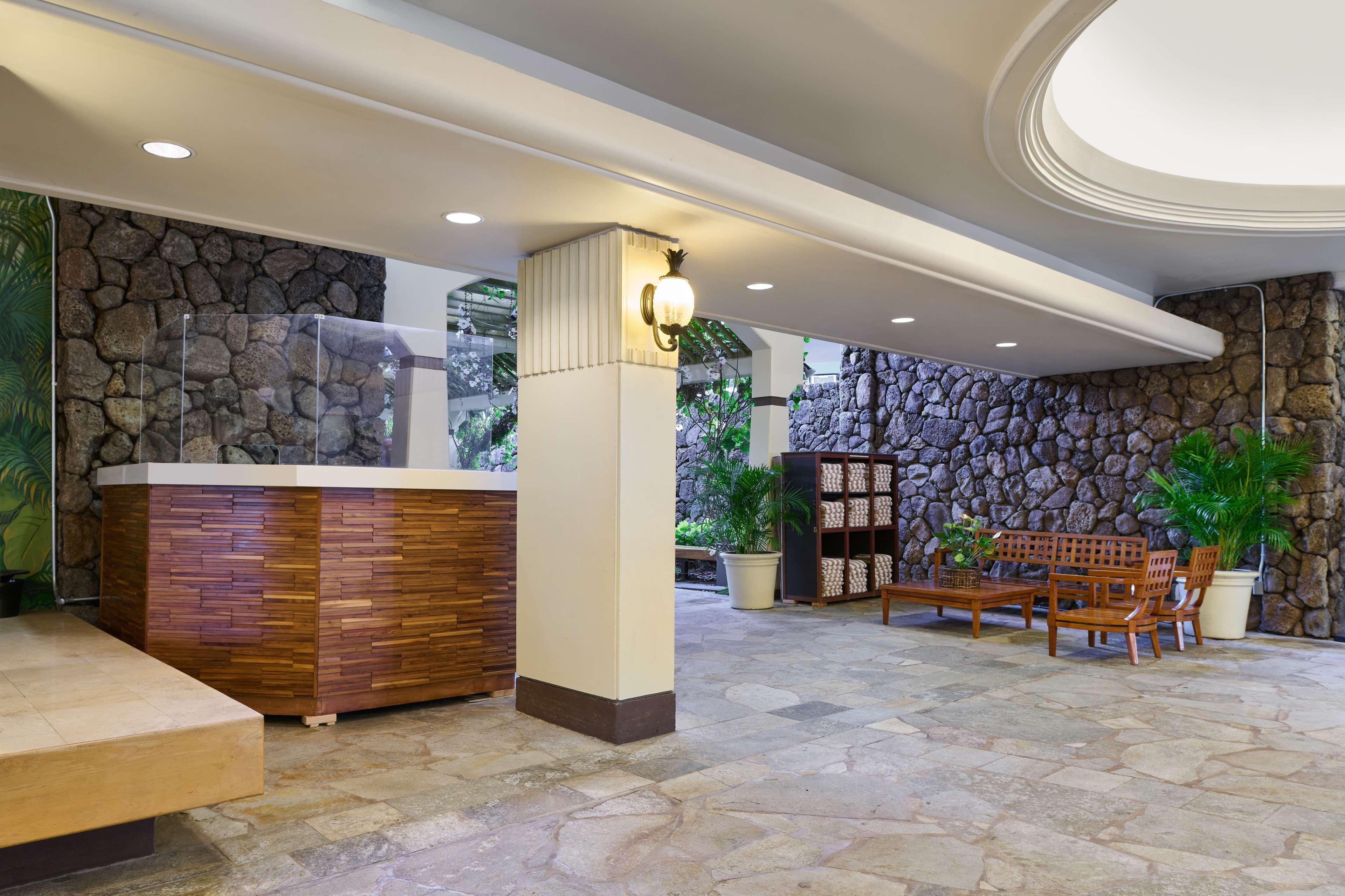 Aston Waikiki Beach Tower Honolulu Exterior foto Lobby