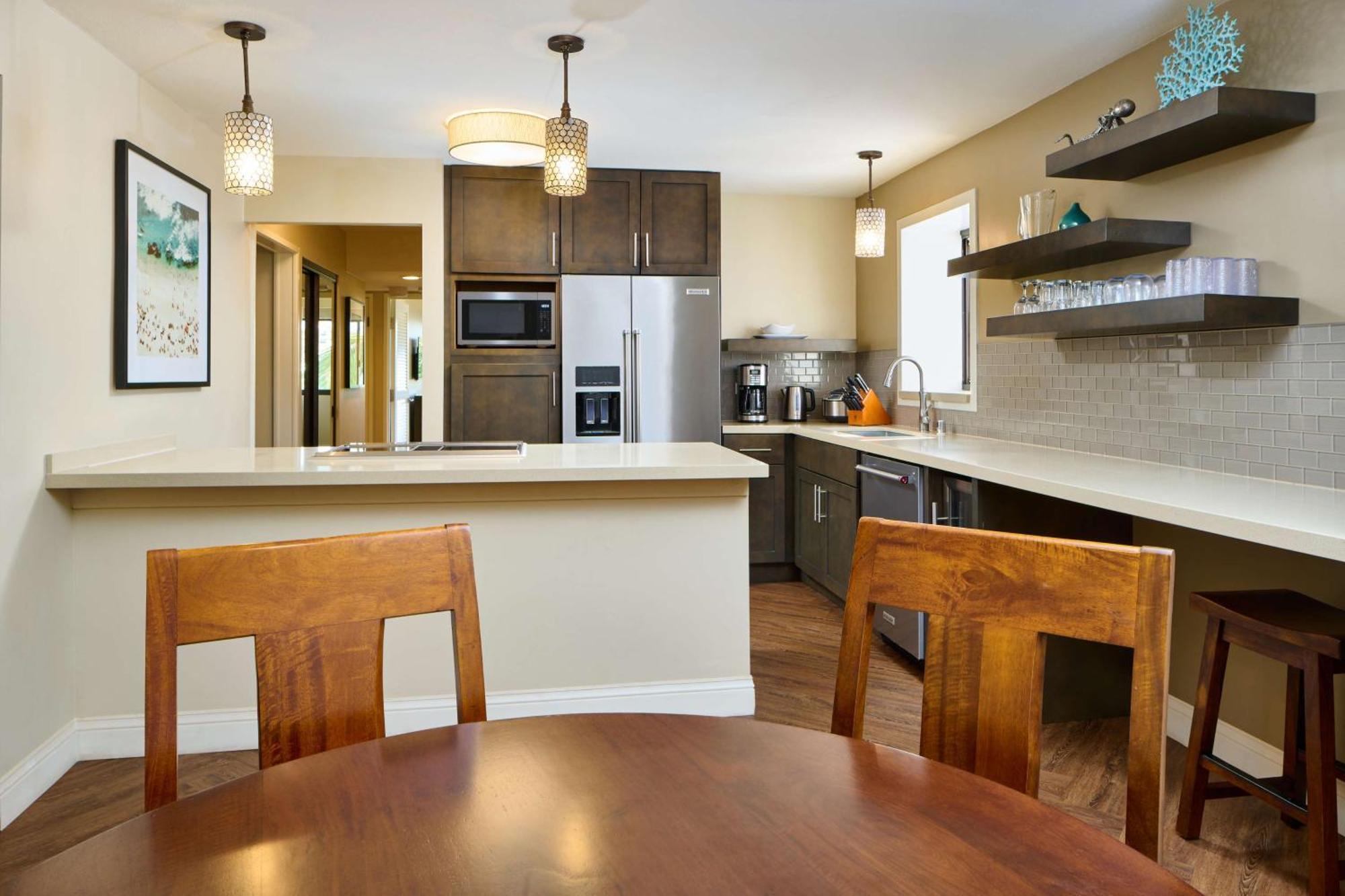 Aston Waikiki Beach Tower Honolulu Exterior foto A kitchen in a private home