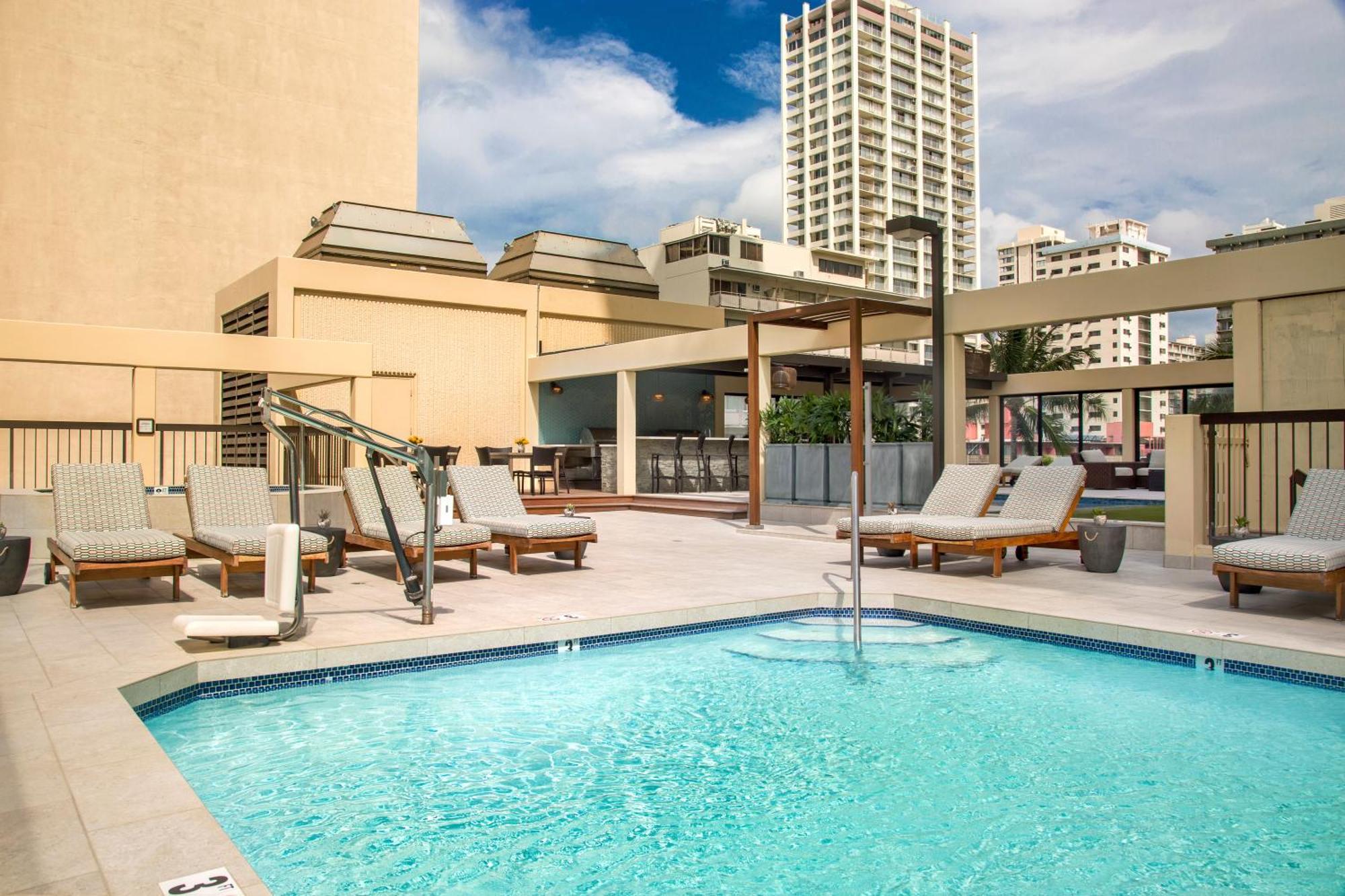 Aston Waikiki Beach Tower Honolulu Exterior foto